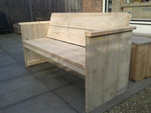 Tuinbank gebruikt steigerhout