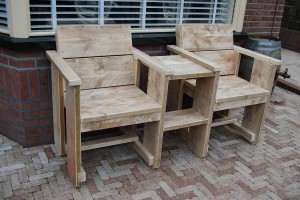 Duostoel gebruikt steigerhout
