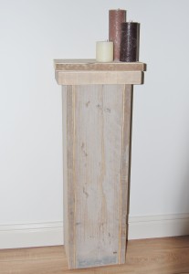 Zuil, pilaar, sokkel steigerhout Zuil, pilaar, sokkel steigerhout