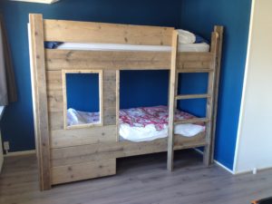 stapelbed steigerhout