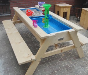 Picknicktafel zandtafel watertafel op maat steigerhout Picknicktafel zandtafel watertafel op maat steigerhout
